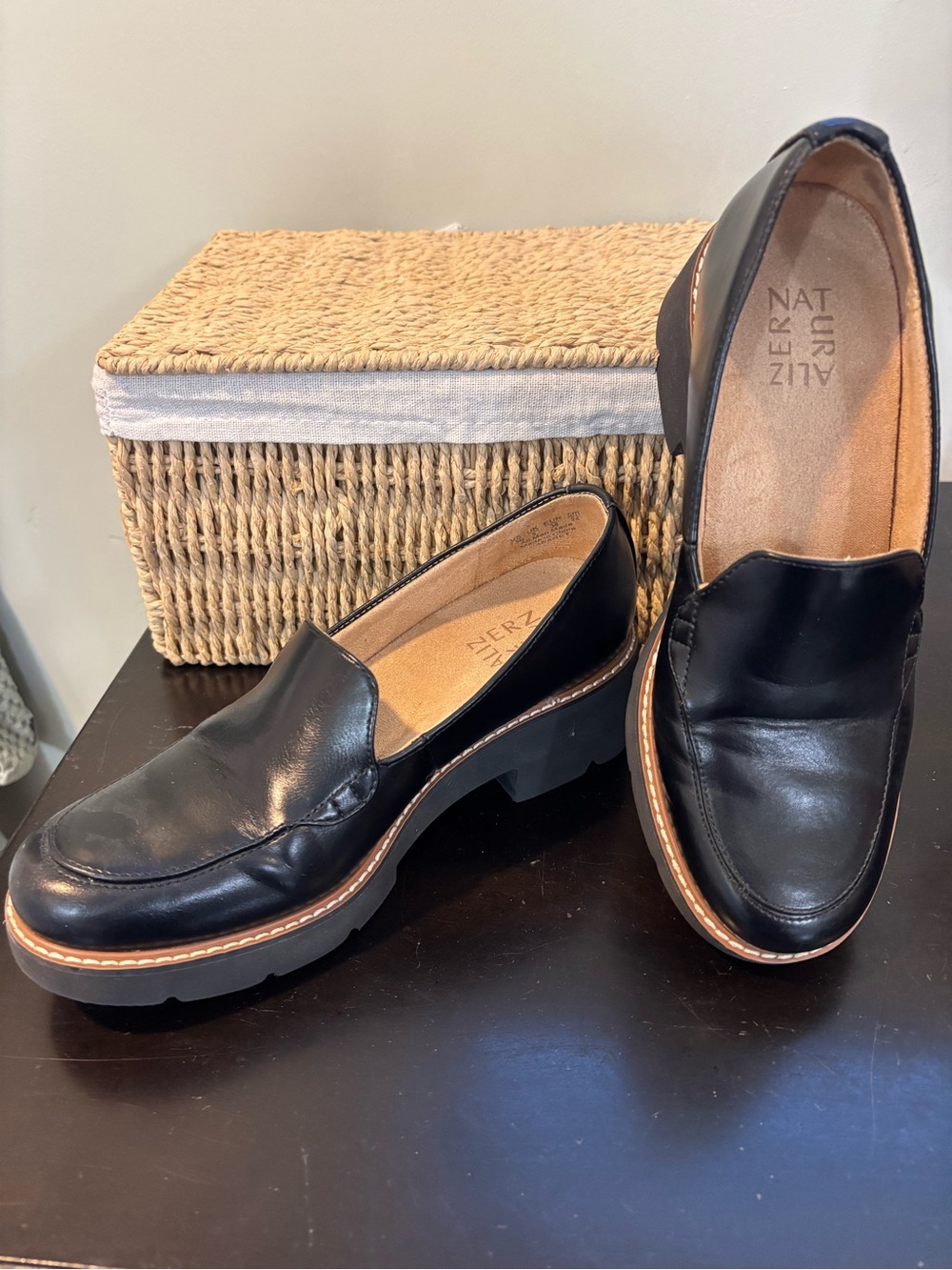 Naturalizer Black Leather Lug Sole Slip-On Loafers Size 7.5